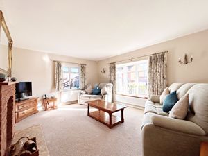 Living room- click for photo gallery